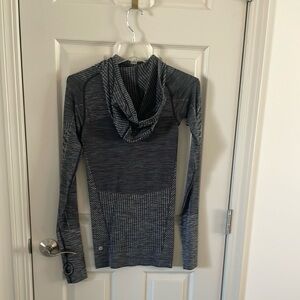 Women's Gray Hooded Long Sleeved Shirt
